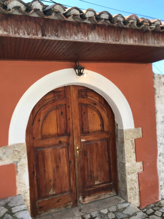 Kaloshi Villa Krujë Buitenkant foto