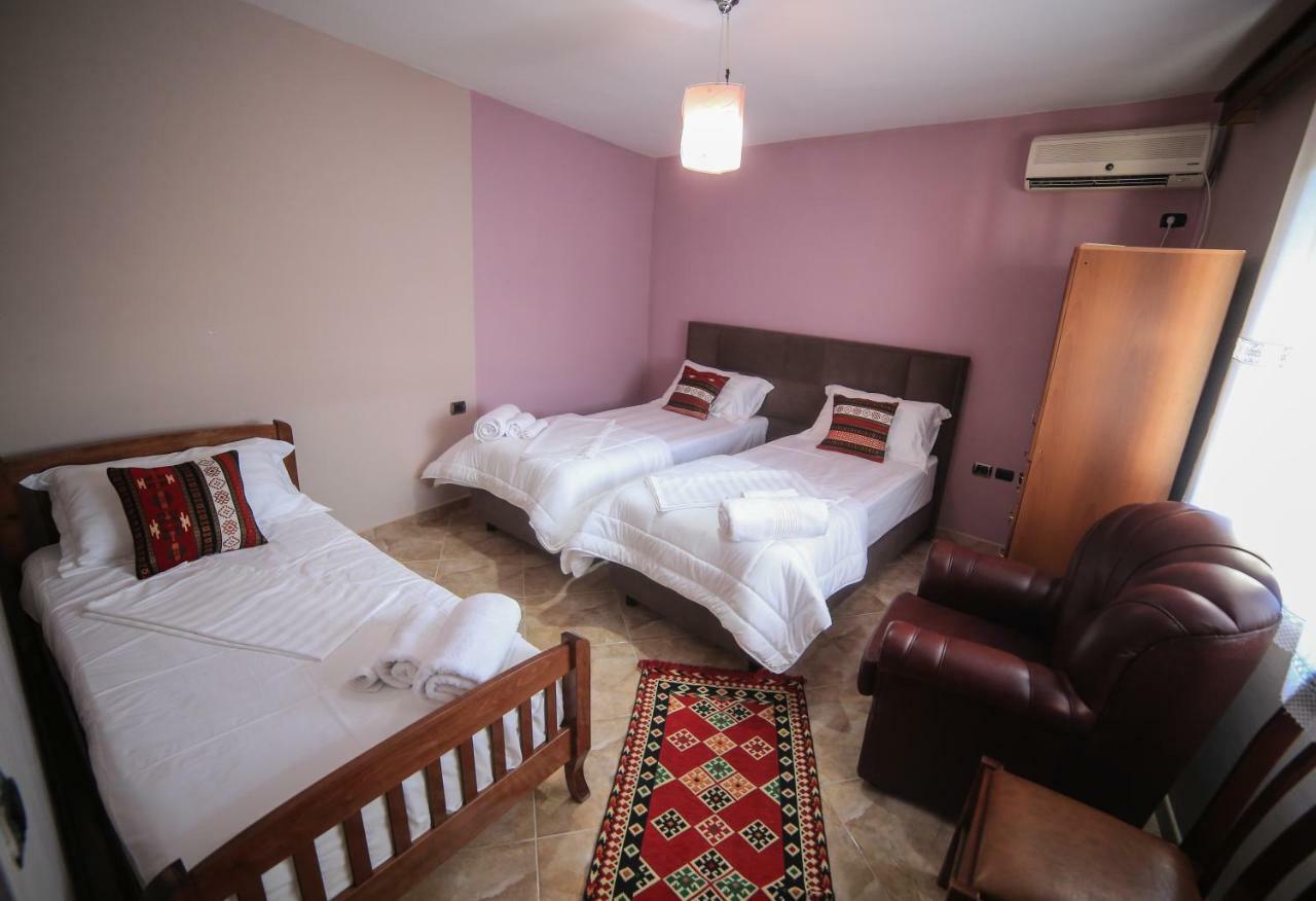 Kaloshi Villa Krujë Buitenkant foto