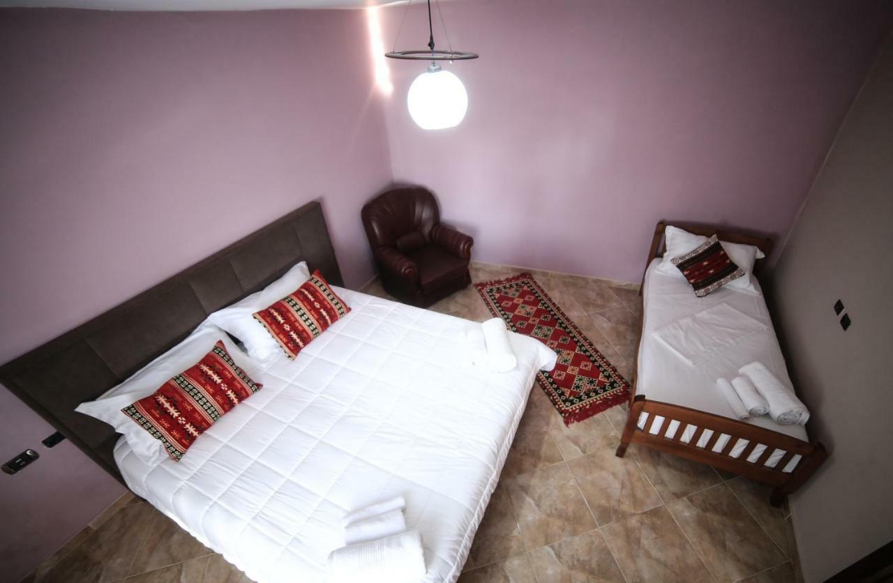 Kaloshi Villa Krujë Buitenkant foto