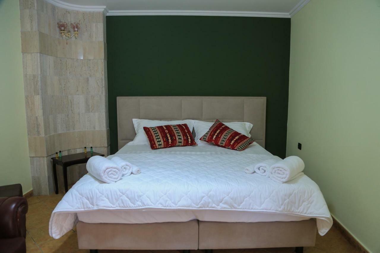 Kaloshi Villa Krujë Buitenkant foto