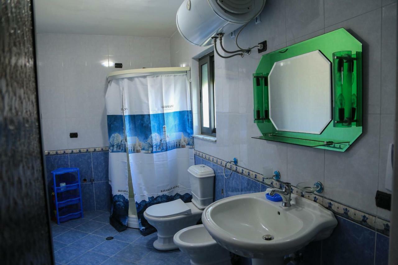 Kaloshi Villa Krujë Buitenkant foto
